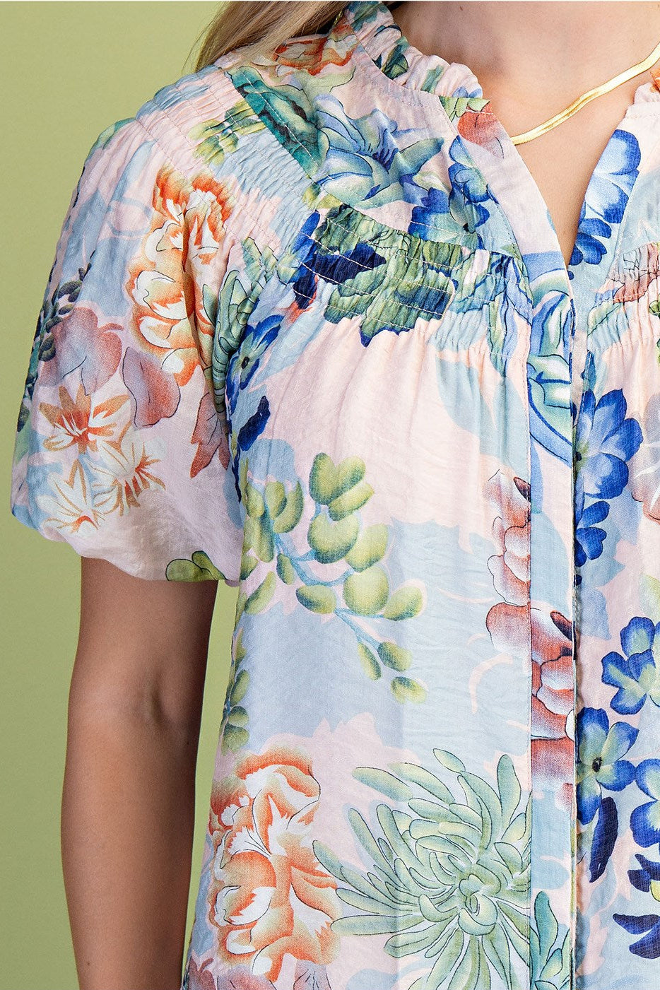 Women's Plus Size Floral Short Puff Sleeve Button Down Blouse