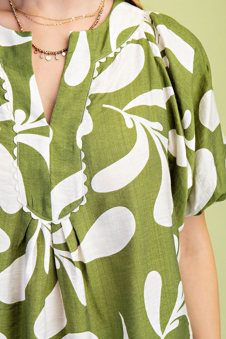 Printed Top with Short Balloon Sleeves (Plus Size)