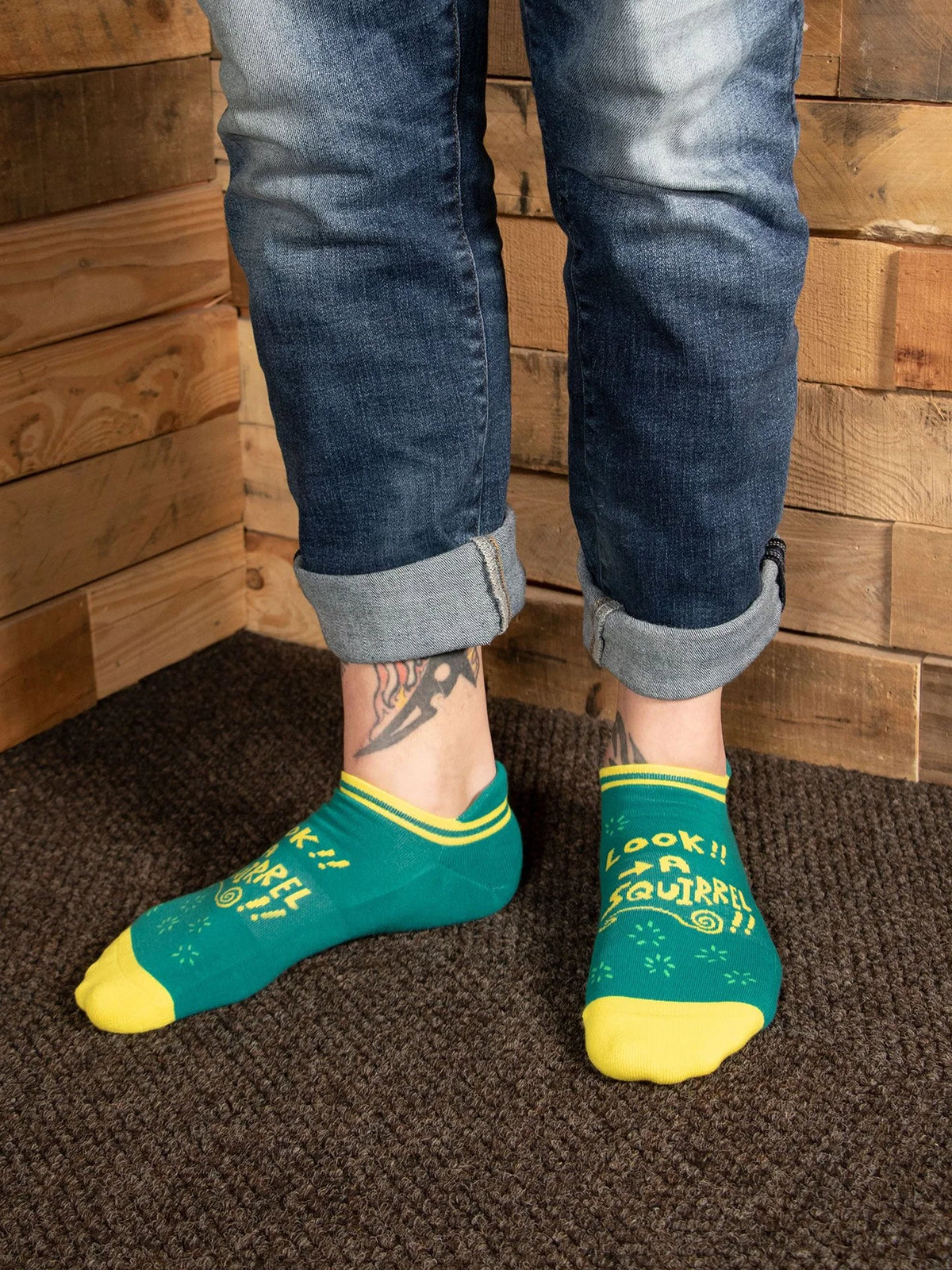 Look, A Squirrel! Women's Sneaker Socks